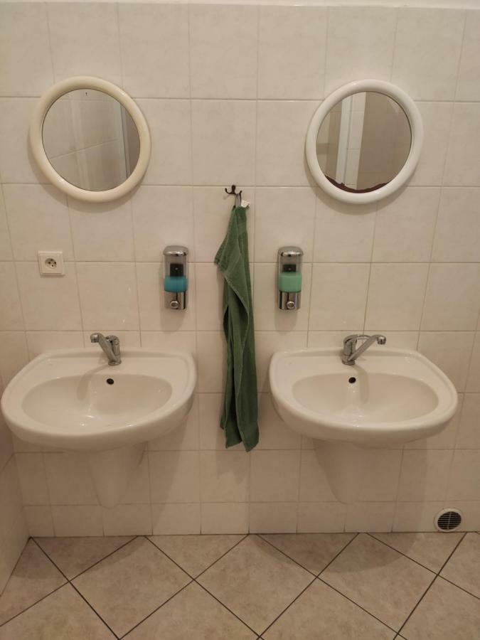 Hostel Kasperske Hory Exteriör bild