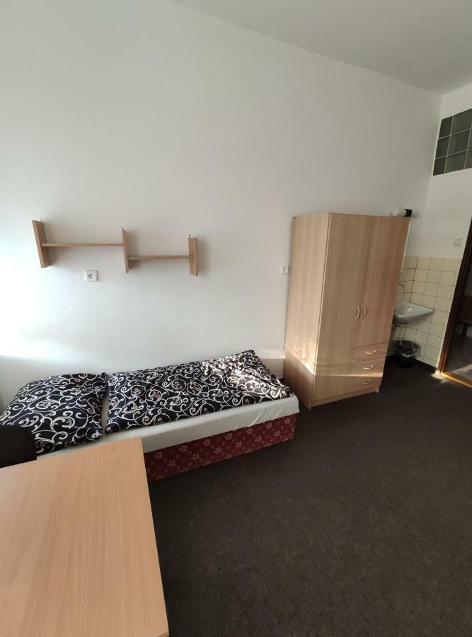 Hostel Kasperske Hory Exteriör bild