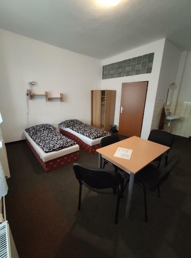 Hostel Kasperske Hory Exteriör bild