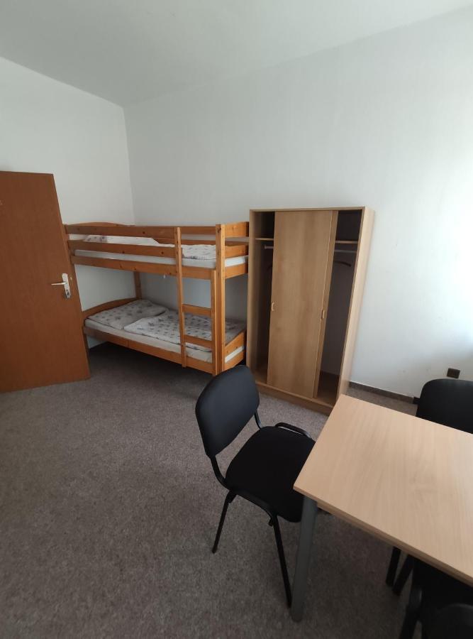 Hostel Kasperske Hory Exteriör bild